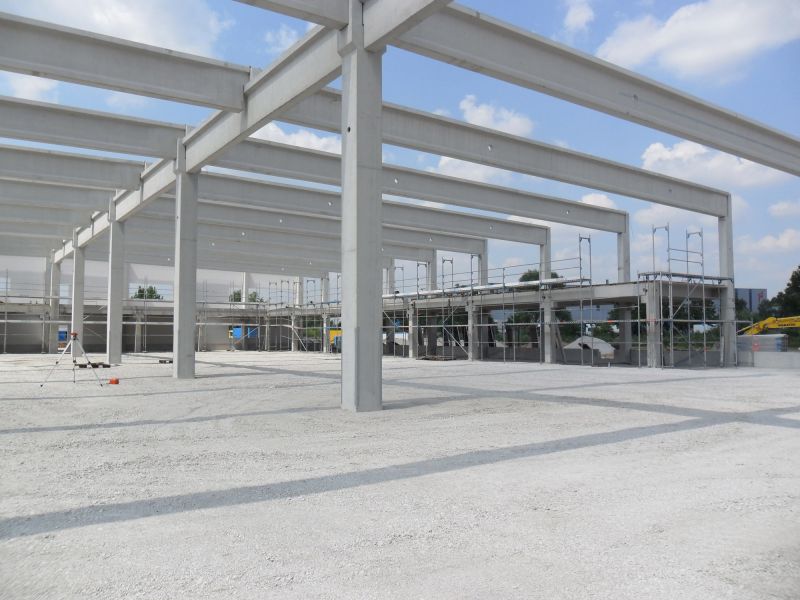 Hallenprofis - Stahlbau Leistungen - Komplette Stahltragwerkskonstruktionen