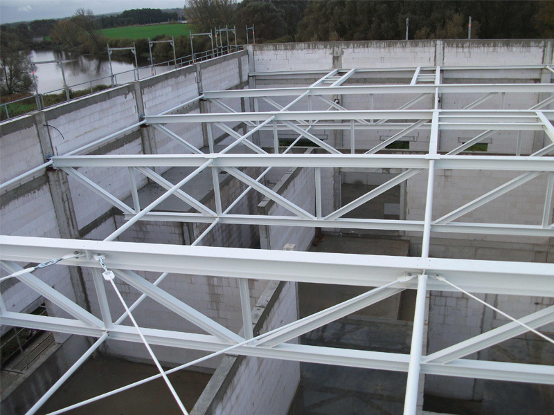 Hallenprofis - Stahlbau - Dachkonstruktion für Hallenbetrieb in Wismar